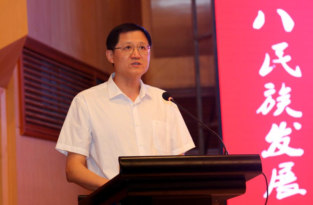 黑龙江省社会科学界联合会副主席张正明致辞